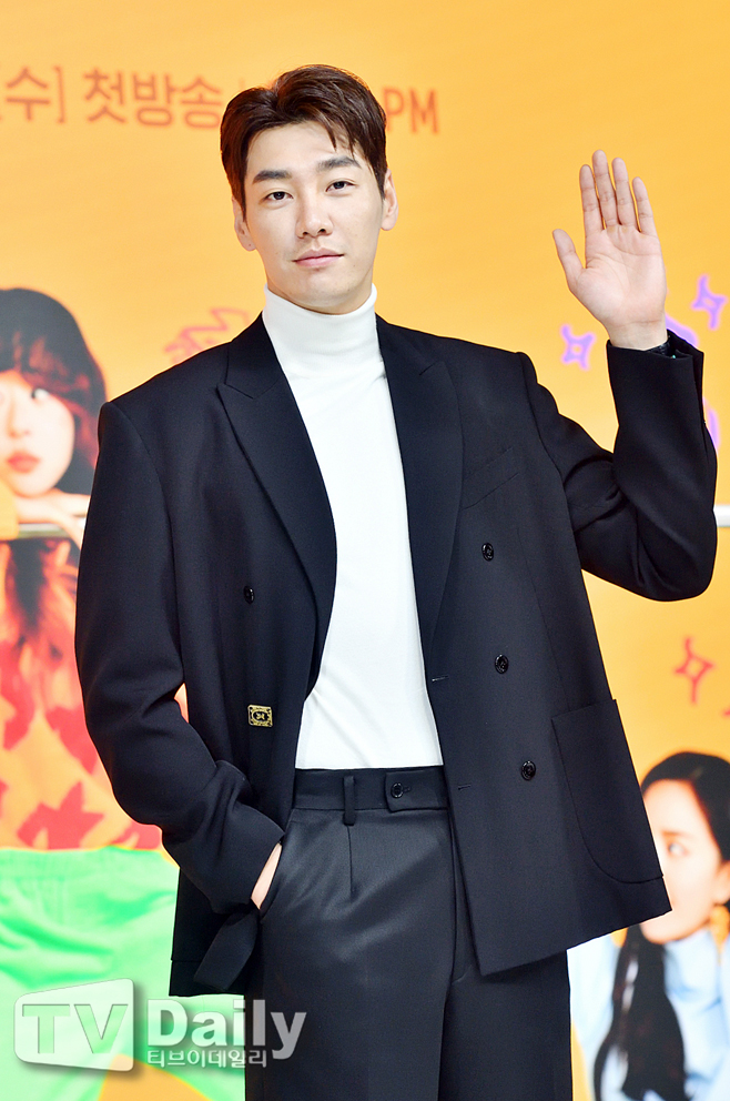 Ƽ���̵��ϸ� ����