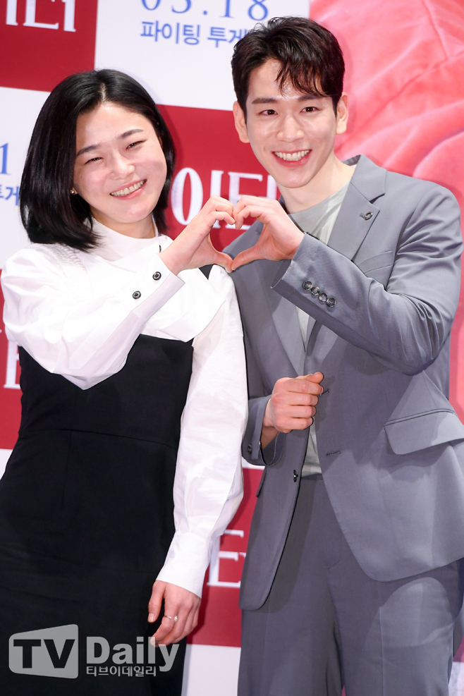 ƼºêÀ̵¥Àϸ® Æ÷Åä