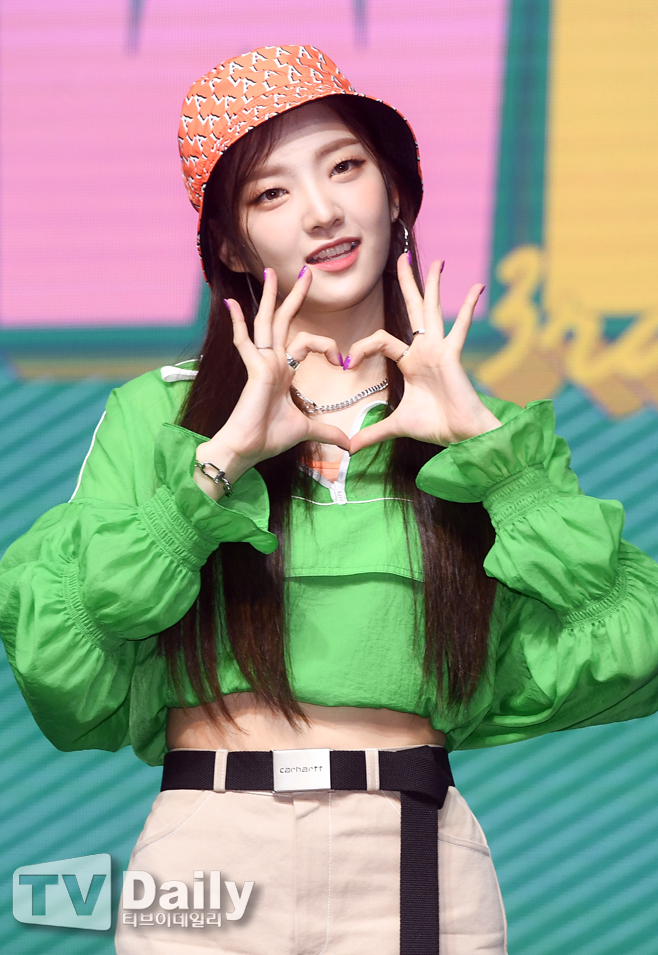 ƼºêÀ̵¥Àϸ® Æ÷Åä