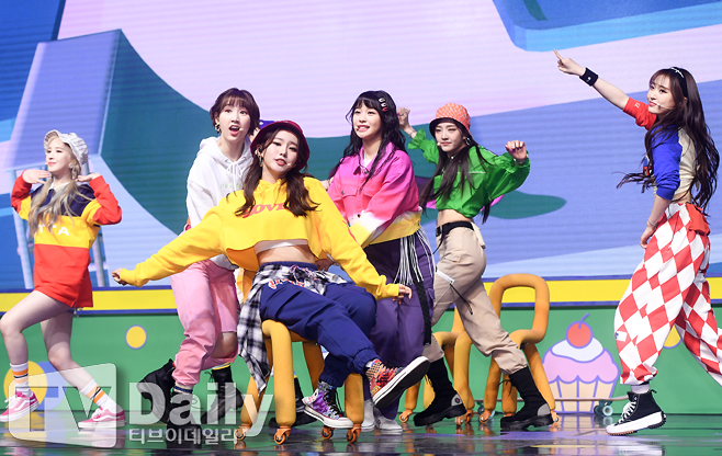 ƼºêÀ̵¥Àϸ® Æ÷Åä