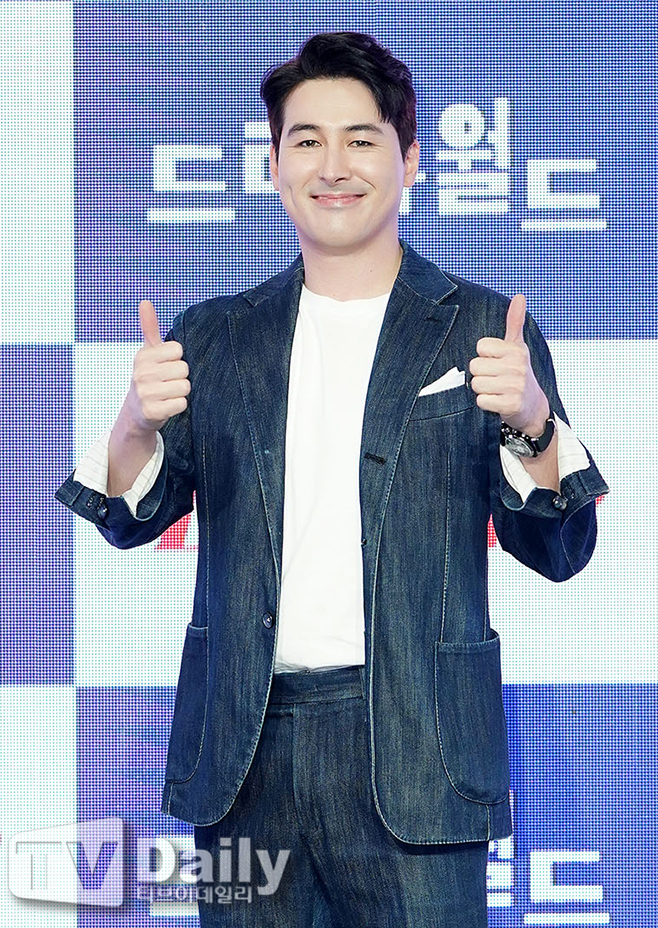 ƼºêÀ̵¥Àϸ® Æ÷Åä