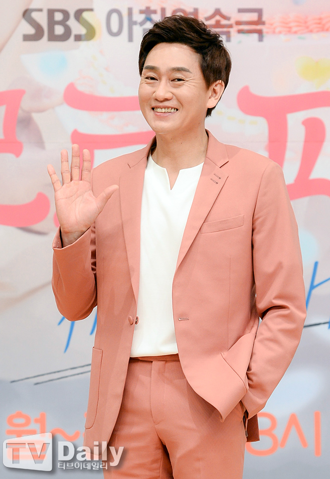 ƼºêÀ̵¥Àϸ® Æ÷Åä