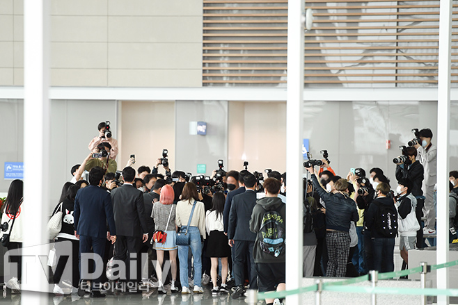 ƼºêÀ̵¥Àϸ® Æ÷Åä