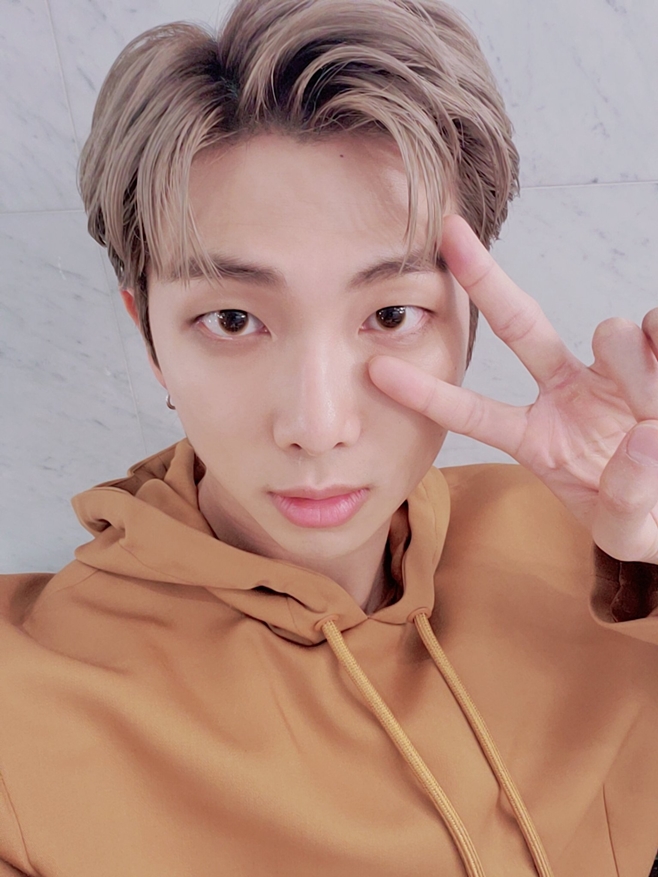 ׷ źҳ(BTS), RM