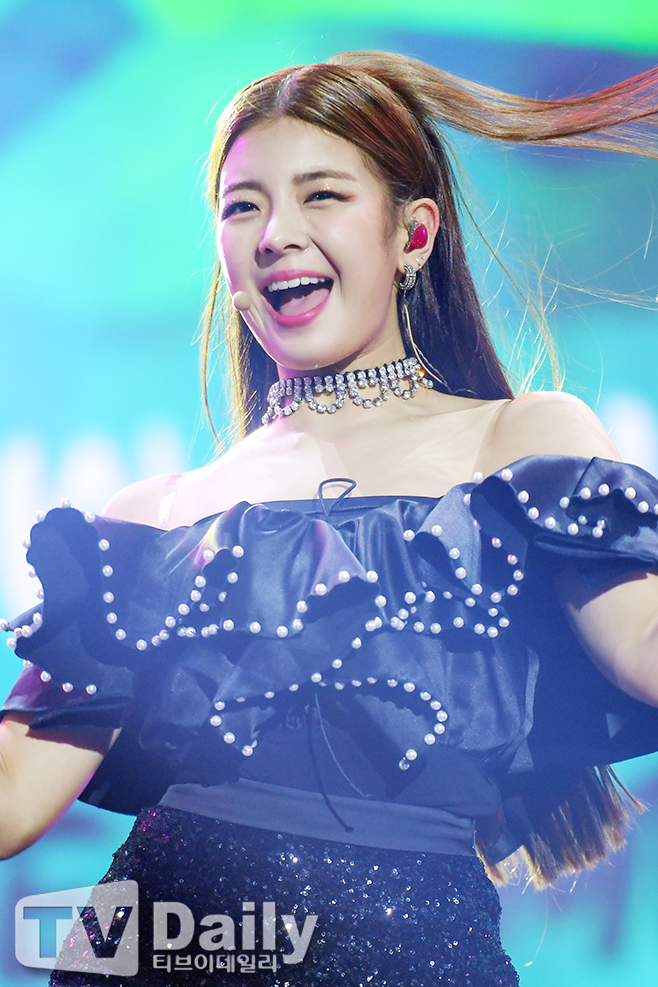 ���� ����