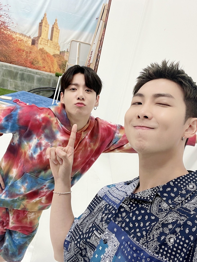 ׷ źҳ(BTS)  RM