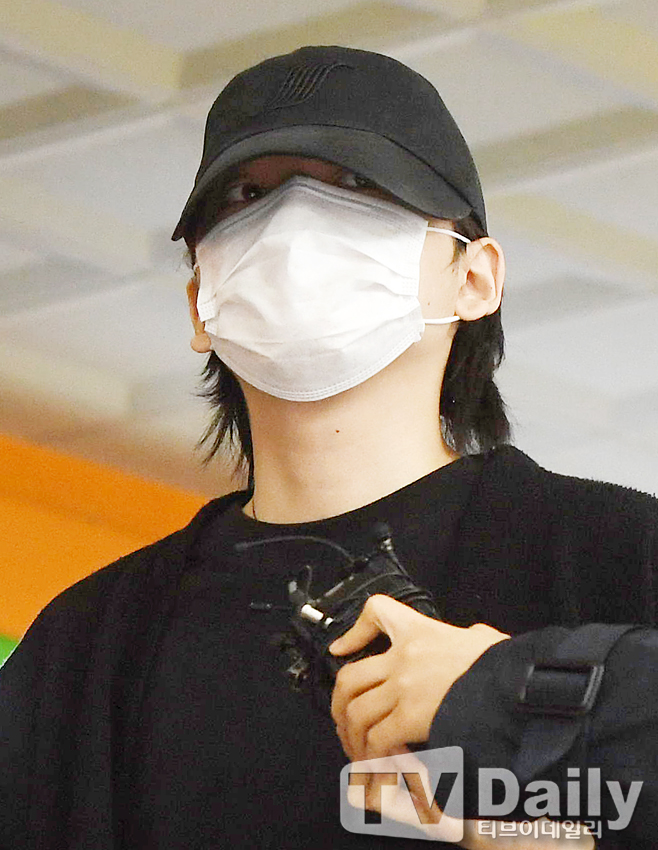 뿤 