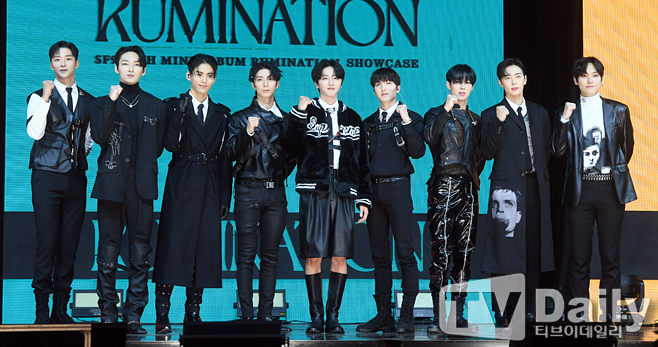 SF9 