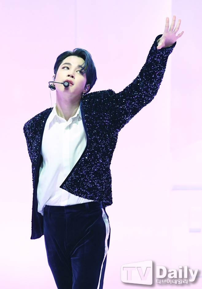 ׷ źҳ(BTS), 