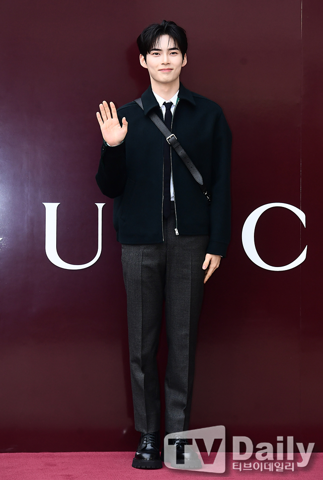 ƼºêÀ̵¥Àϸ® Æ÷Åä