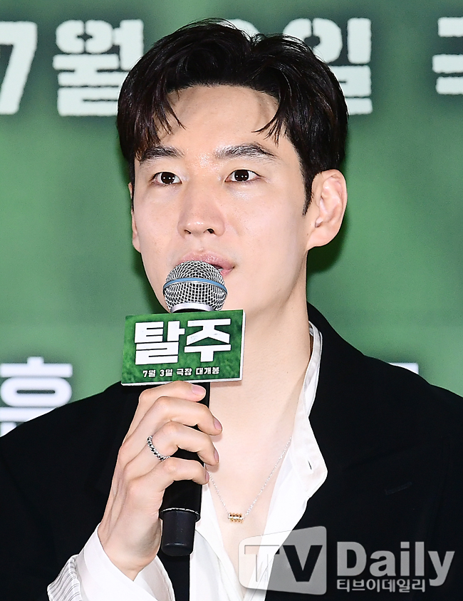 ƼºêÀ̵¥Àϸ® Æ÷Åä