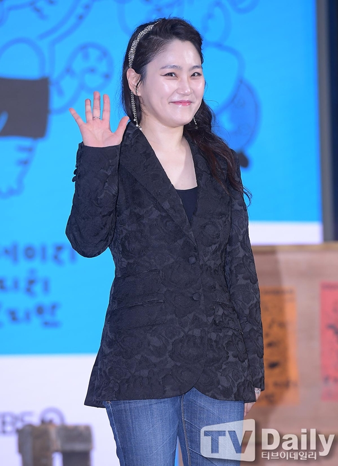 KBS2 ũ ġ ڸ, ѳ