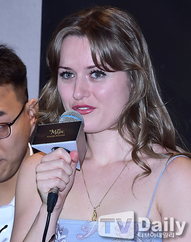 ƼºêÀ̵¥Àϸ® Æ÷Åä