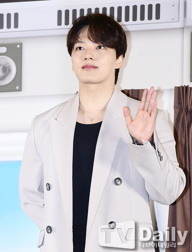 ƼºêÀ̵¥Àϸ® Æ÷Åä