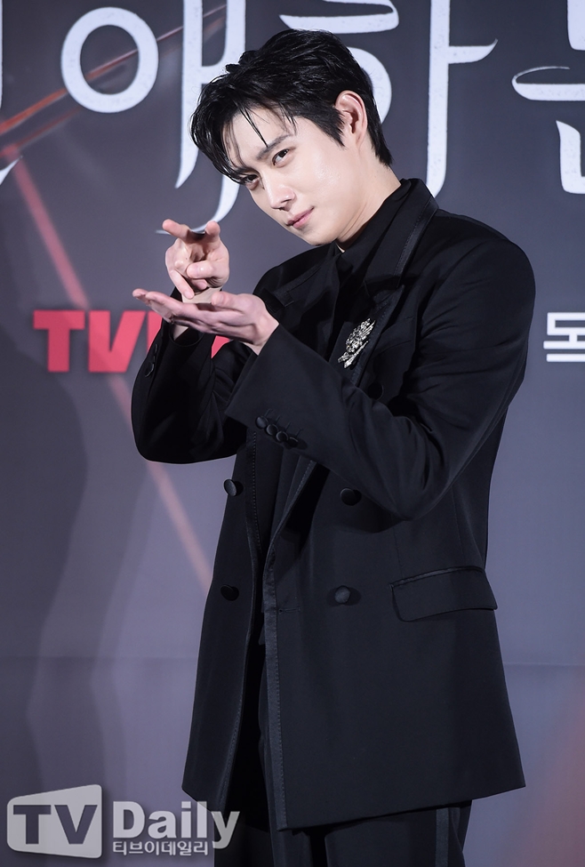 Ƽºù Ä£¾ÖÇÏ´Â X, ±è¿µ´ë