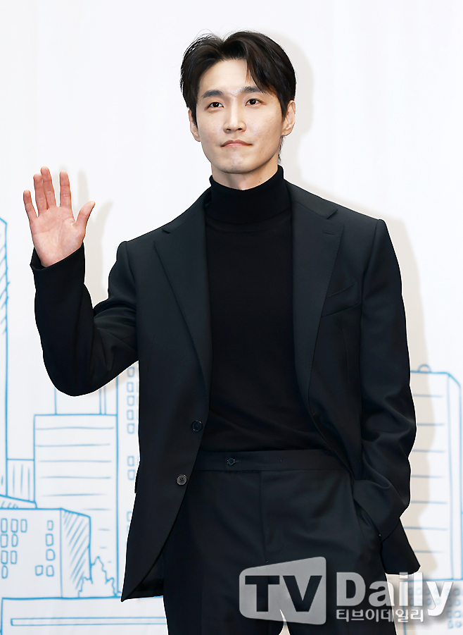 ƼºêÀ̵¥Àϸ® Æ÷Åä