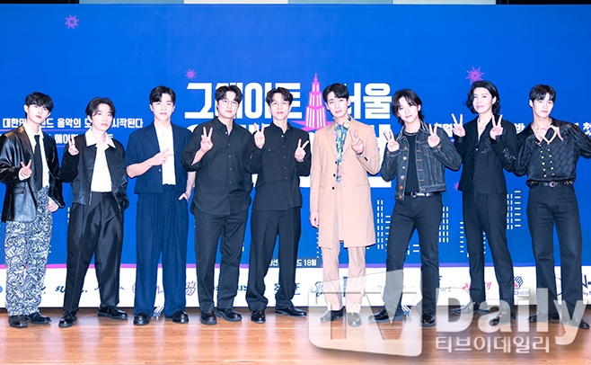 Mnet ׷Ʈ  κ ۹ǥȸ  