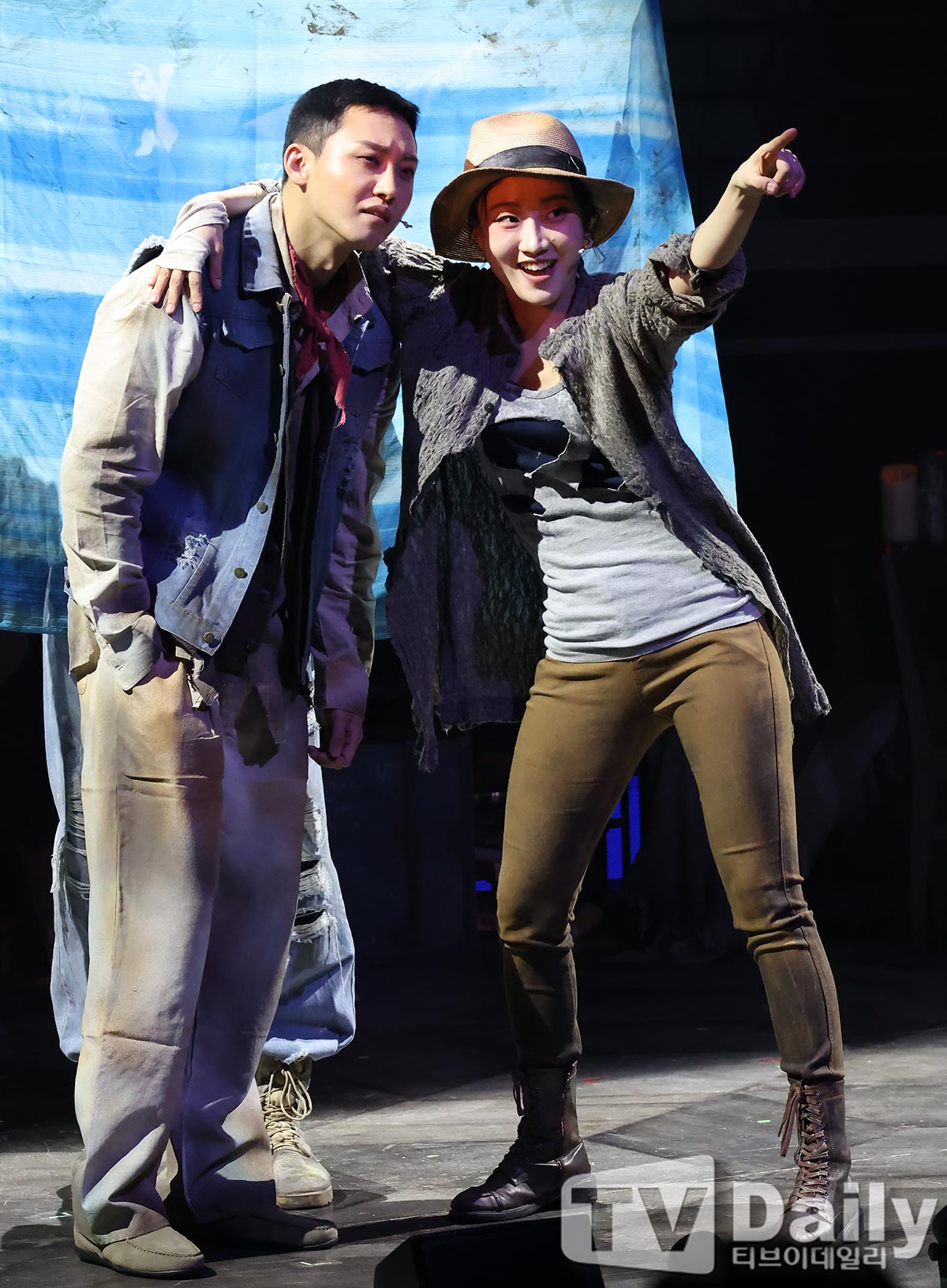 ƼºêÀ̵¥Àϸ® Æ÷Åä