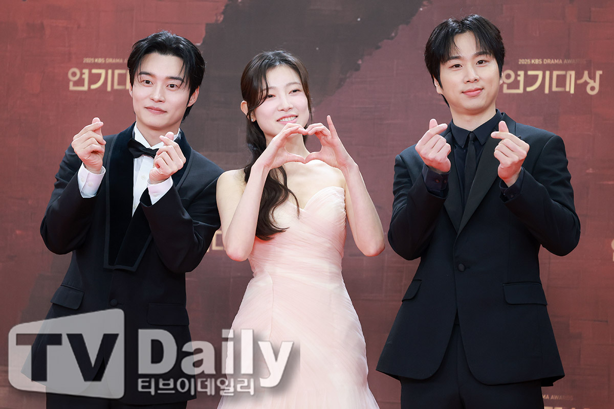 ƼºêÀ̵¥Àϸ® Æ÷Åä