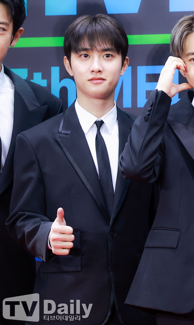 2025 ¸á·Ð¹ÂÁ÷¾î¿öµå ·¹µåÄ«Æê¿¡ Âü¼®ÇÑ ¿¢¼Ò µµ°æ¼ö