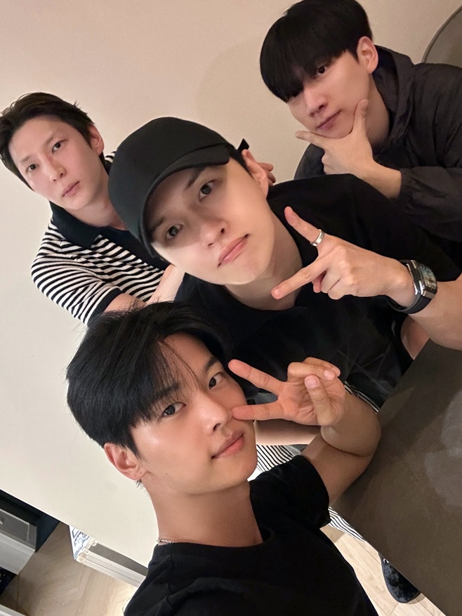 ƼºêÀ̵¥Àϸ® Æ÷Åä