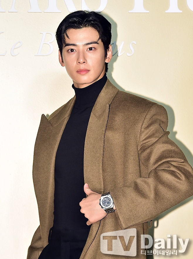 ±×·ì ¾Æ½ºÆ®·Î ¸â¹ö °â ¹è¿ì Â÷Àº¿ì