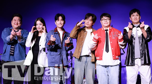 �ƹ������