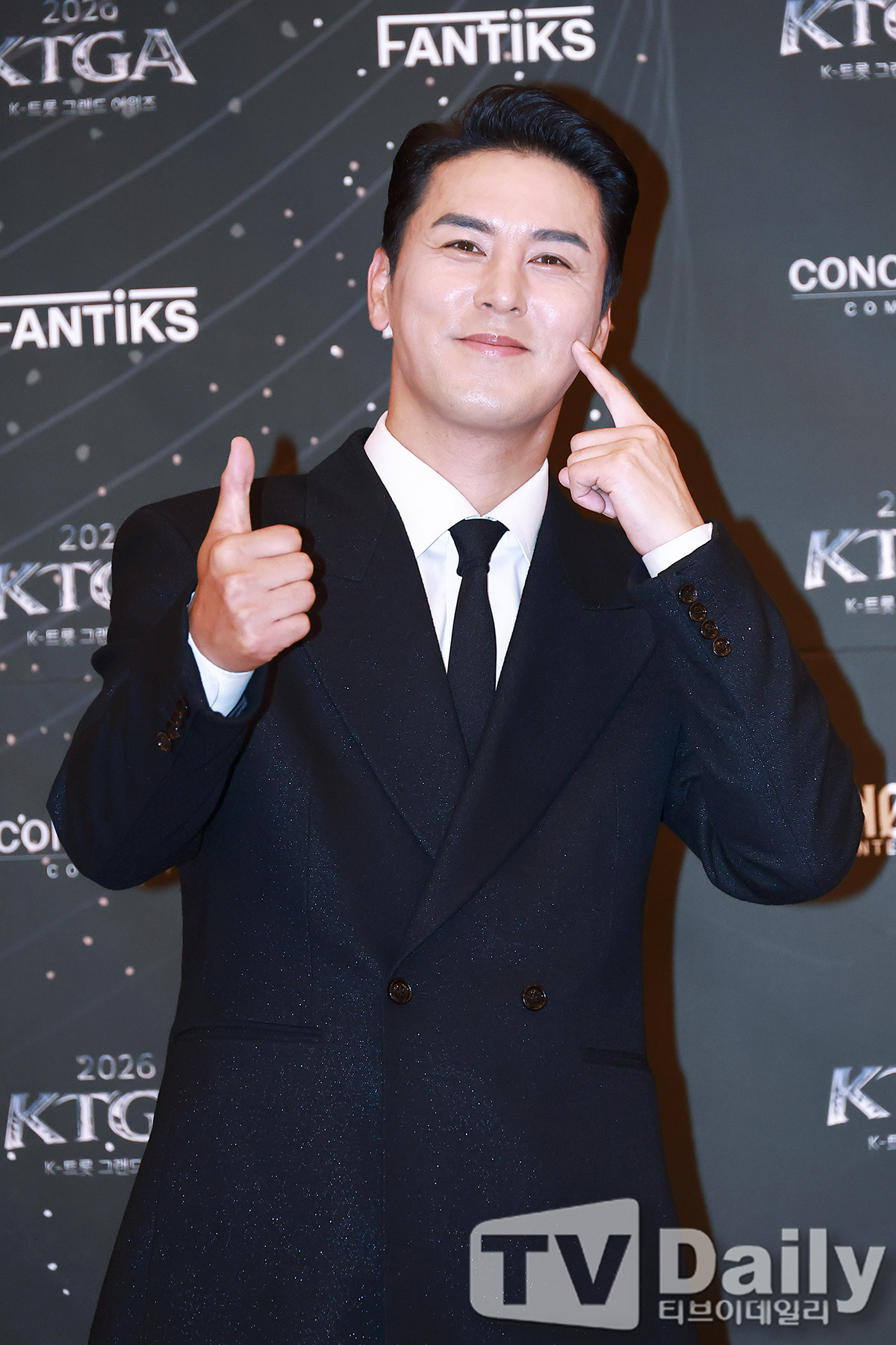 ƼºêÀ̵¥Àϸ® Æ÷Åä