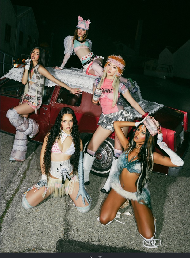 Ĺ������