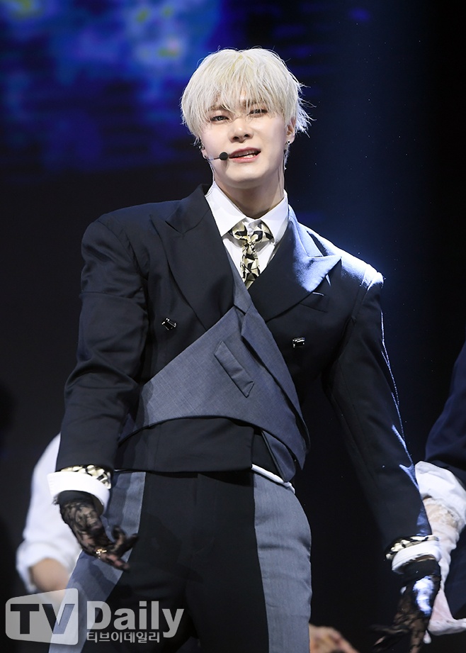 �ƽ�Ʈ�� ͺ ����