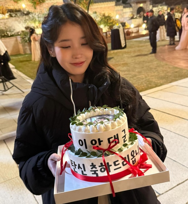 ������ SNS