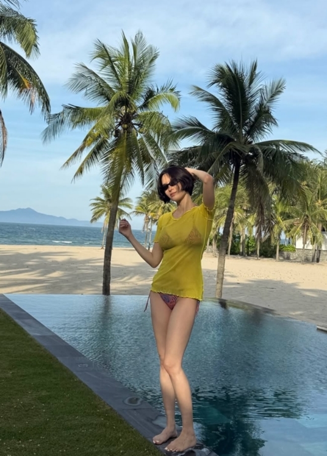 �����