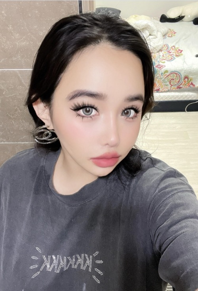 �ں�