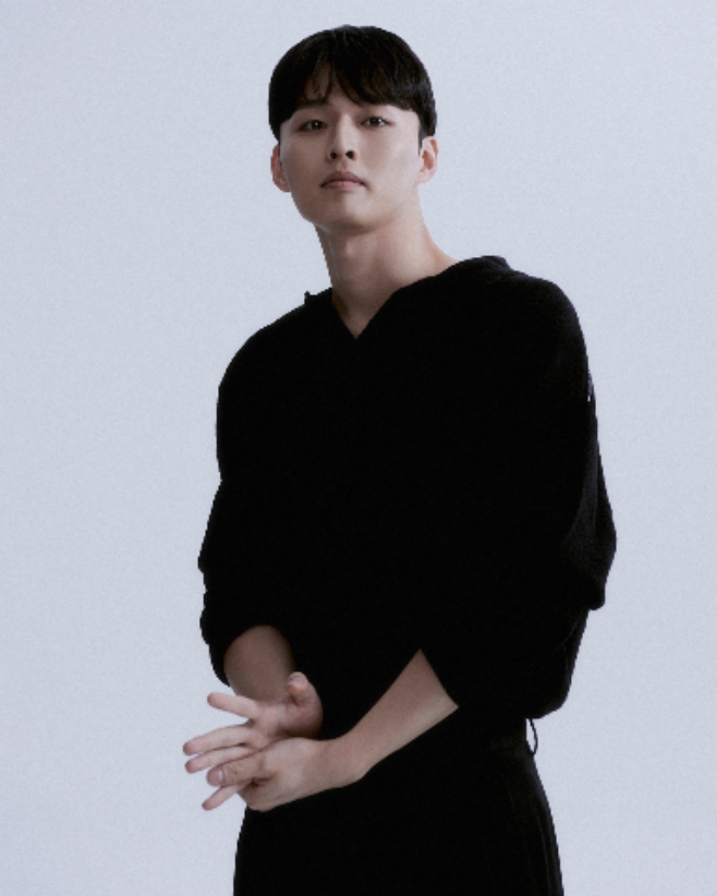김우겸