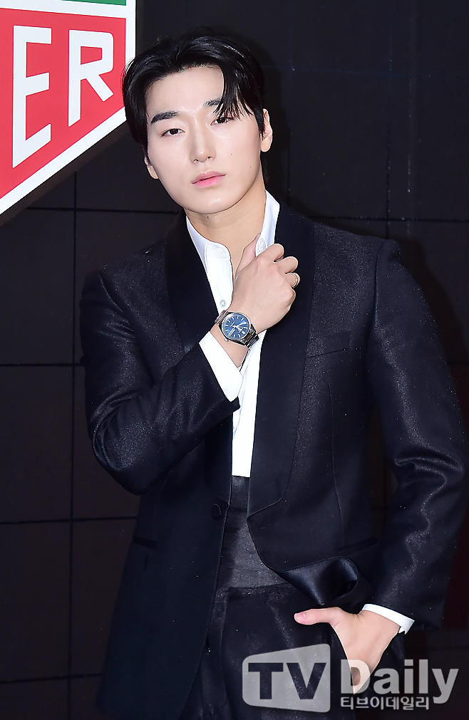 에이티즈 산