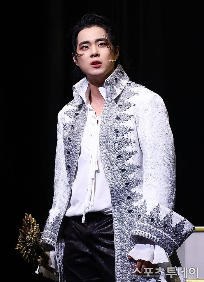 뮤지컬 오페라, 배우 조병규