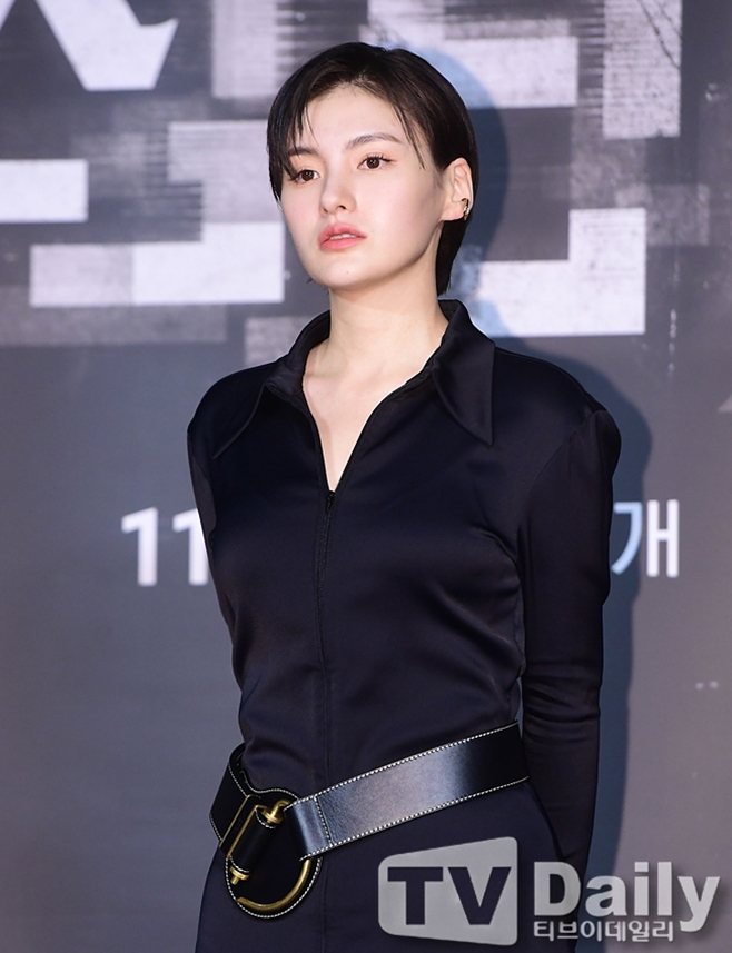 배우 김용지